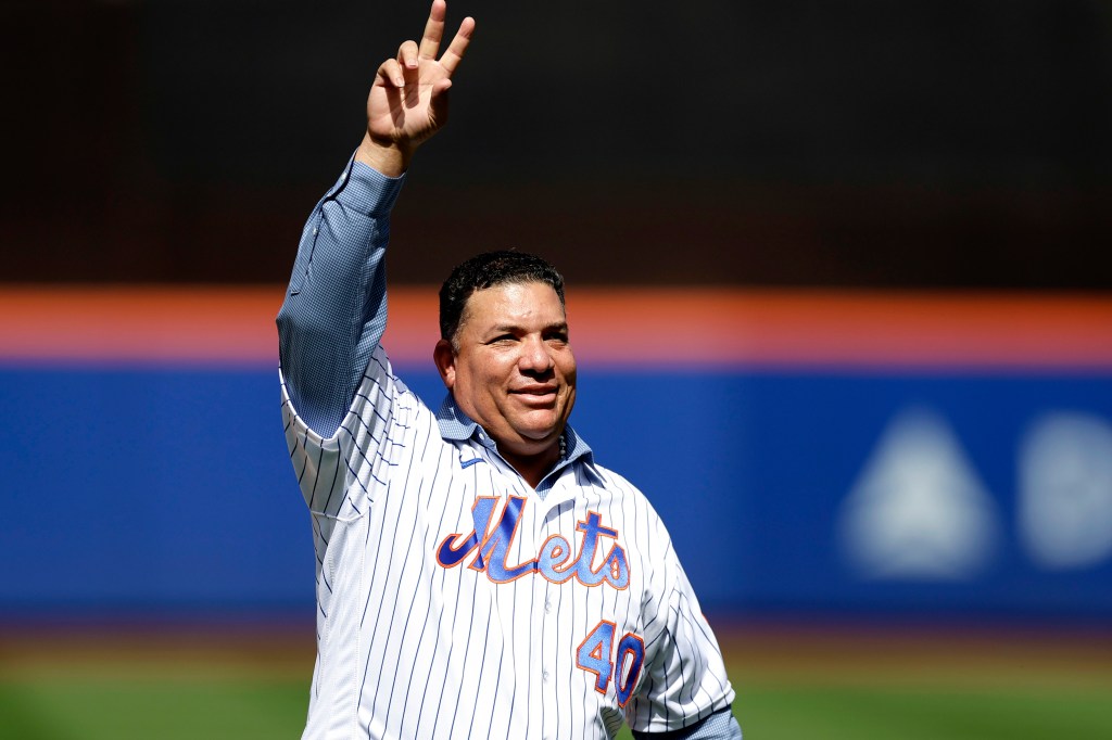 Bartolo Colon signed with Baseball United.