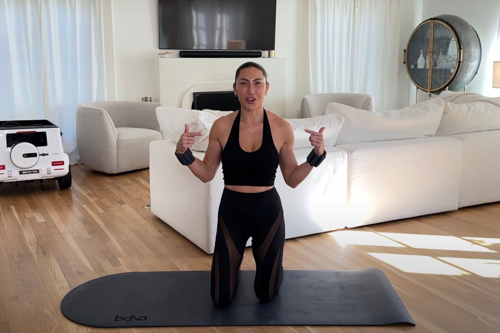 Kourtney Kardashian's 'perky titty' workout claims to lift your boobs - Gravity and time are the great titty equalizers. But there are some things we can do to help keep the girls looking lifted and lively, which brings us to this workout from Shannon Nadj, founder of the LA-based studio Hot Pilates. - https://www.youtube.com/watch?v=zIu28h9A-lg&ab_channel=POOSH
