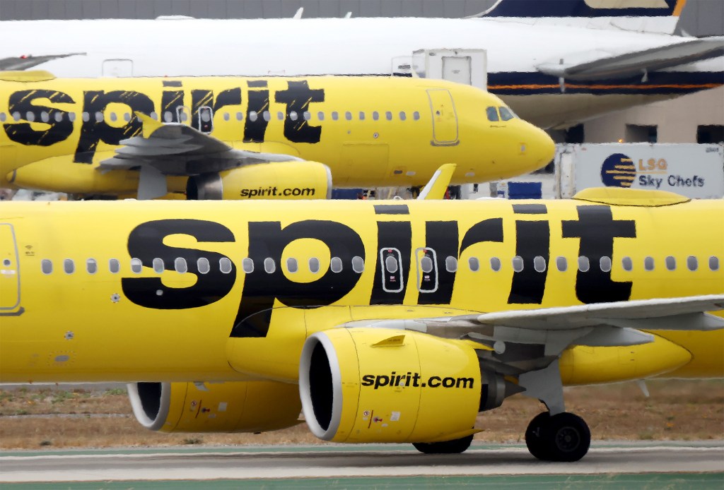 Spirit airlines yellow airplanes