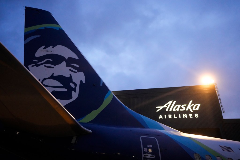 The mishap caused the cancellation of thousands of Alaska and United flights.