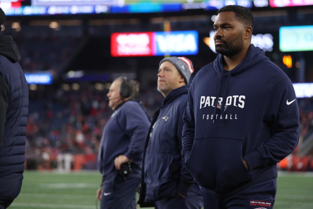 Jerod Mayo on the sidelines during a December 2023 game.