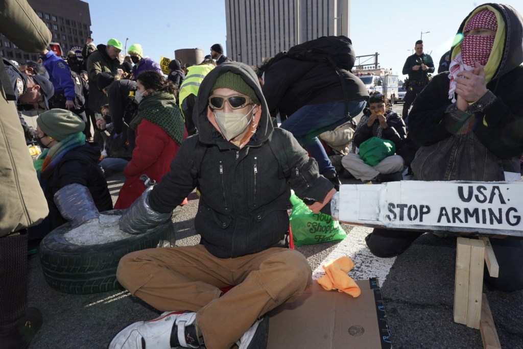 Protesters blocking the Brooklyn bridge this morning are arrested. 