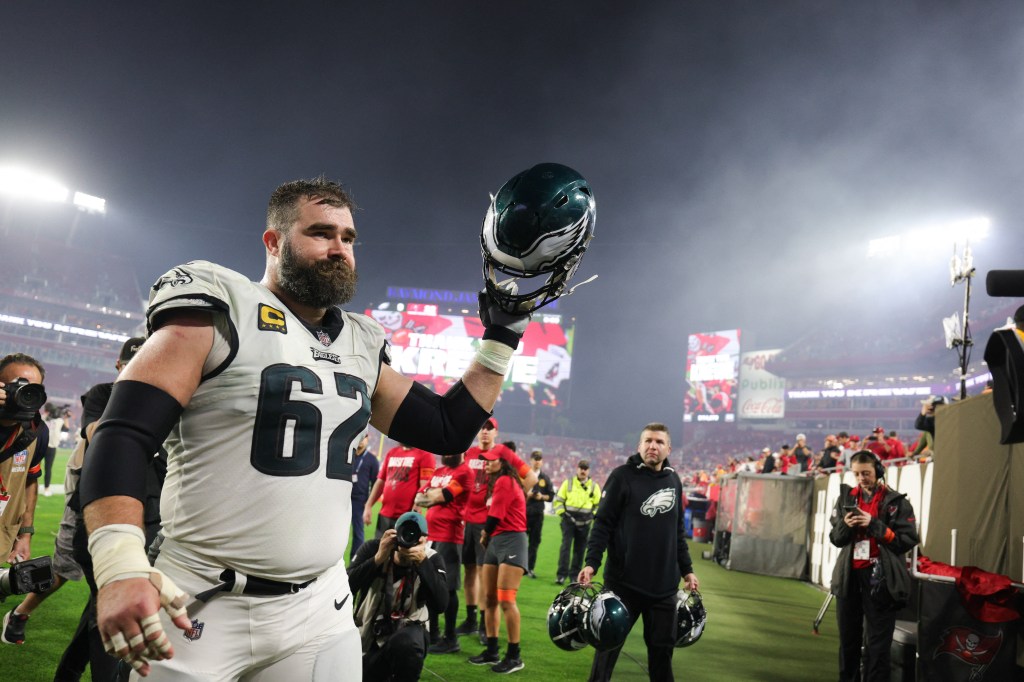 Jason Kelce walks off the field after Monday's loss.