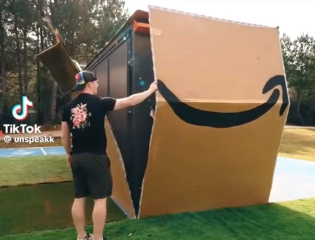 foldable amazon house