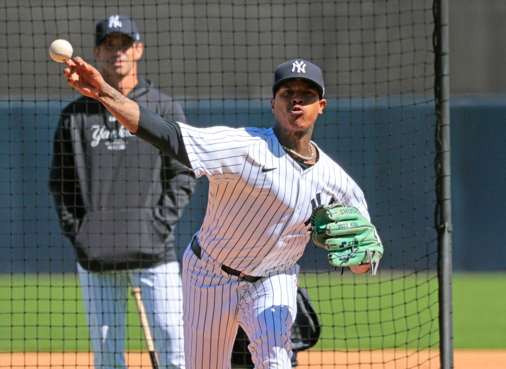 Marcus Stroman throws a live batting practice at Yankees spring training on Feb. 19, 2024. 