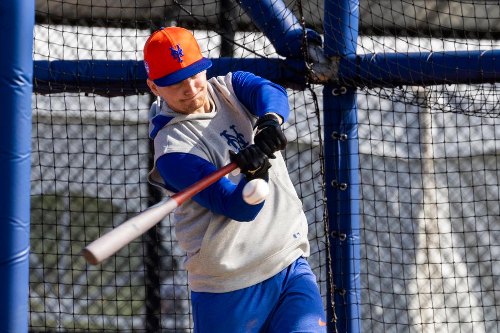 Jett Williams takes batting practice at Mets spring training on Feb. 16, 2024. 