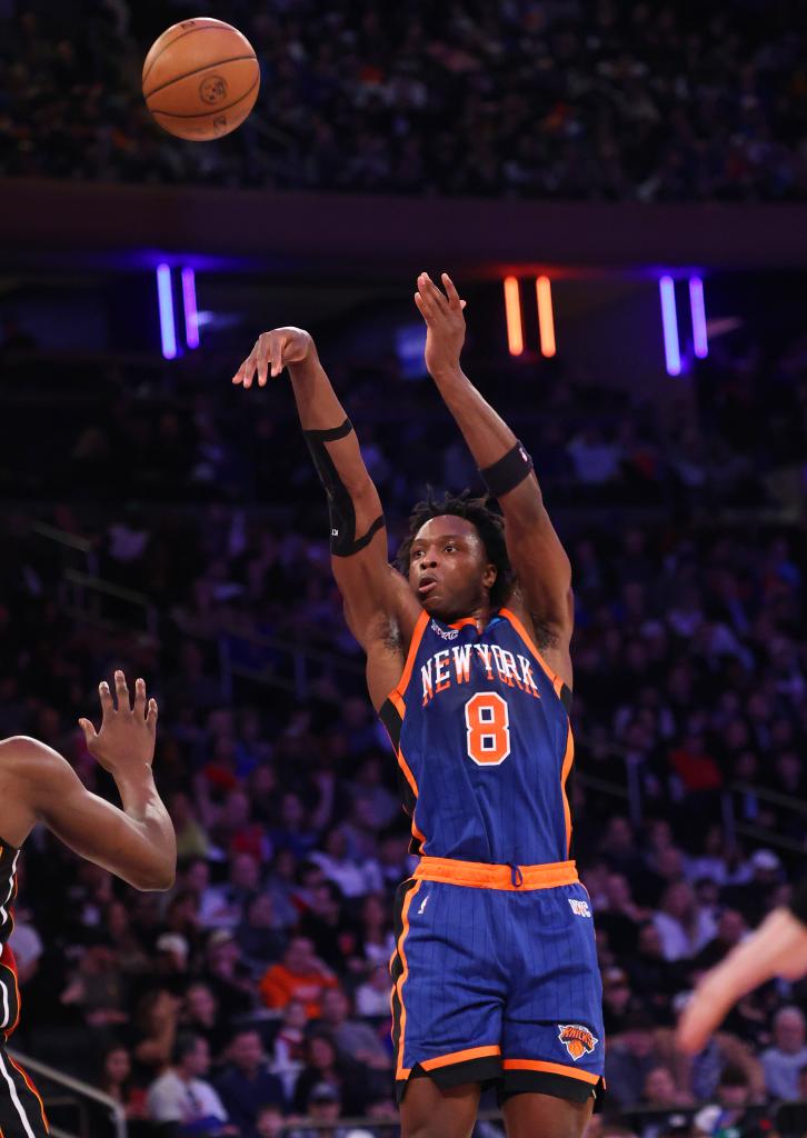 NY Knicks forward OG Anunoby (8) shooting during a game against Miami Heat on Jan 27 2024 at Madison Square Garden in Manhattan, NY.