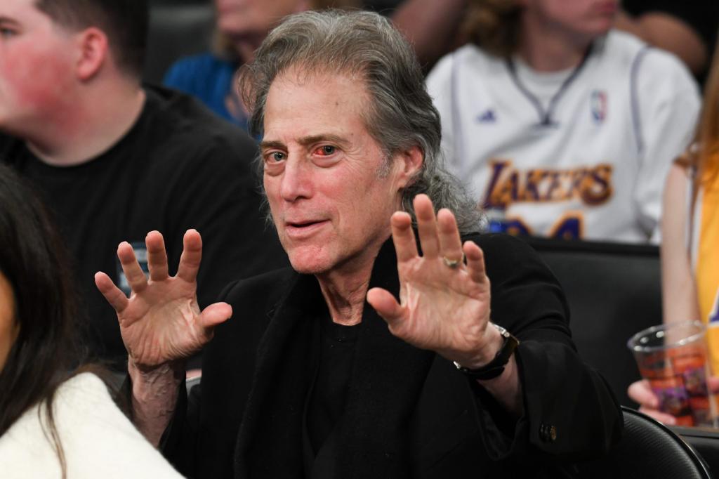 'Curb Your Enthusiasm' cast, Jamie Lee Curtis, and more react to Richard Lewis' death