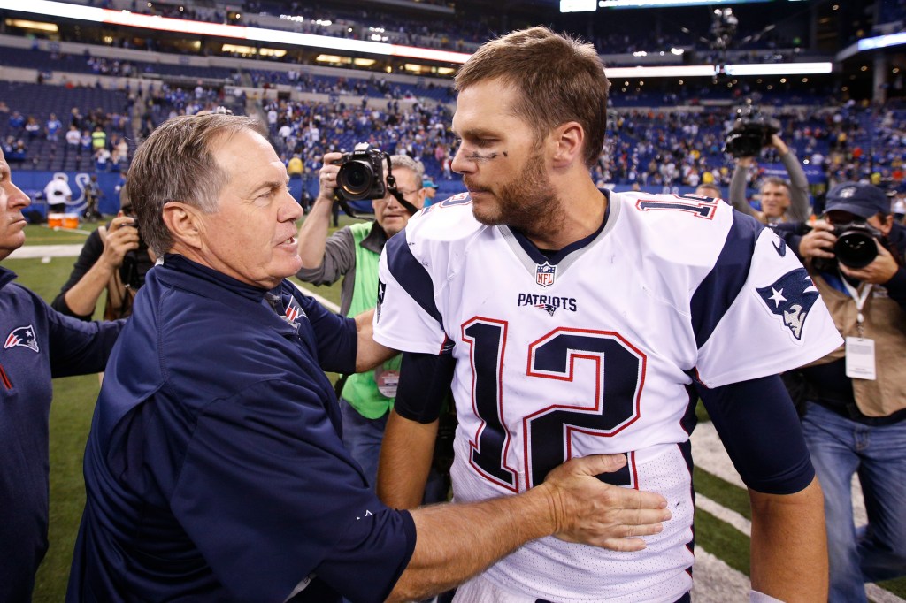 Tom Brady (r.) and Bill Belichick (l.) in 2015.