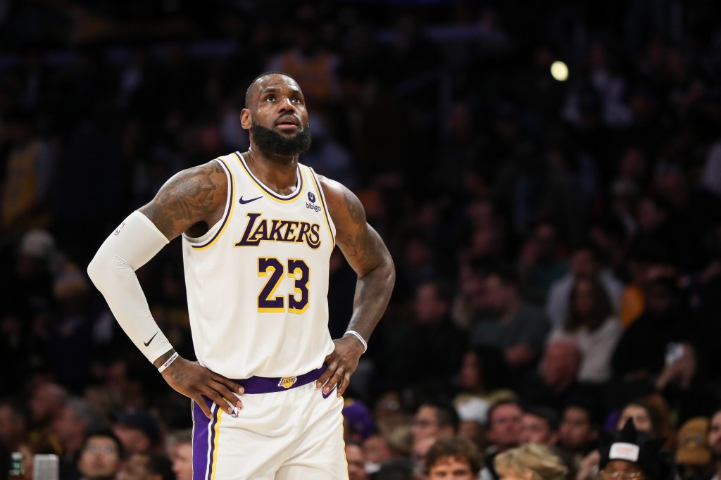 LeBron James and the Lakers will play the Clippers on Wednesday.