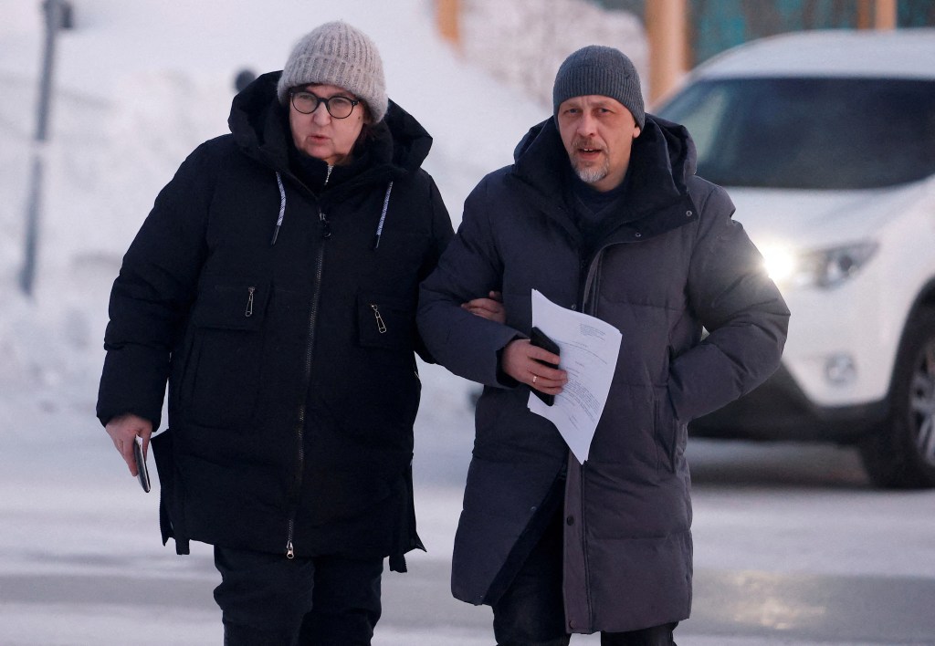 Dubkov with Navalny's mother Lyudmila Navalnaya at the regional department of Russia's Investigative Committee in the town of Salekhard on Feb. 17, 2024.