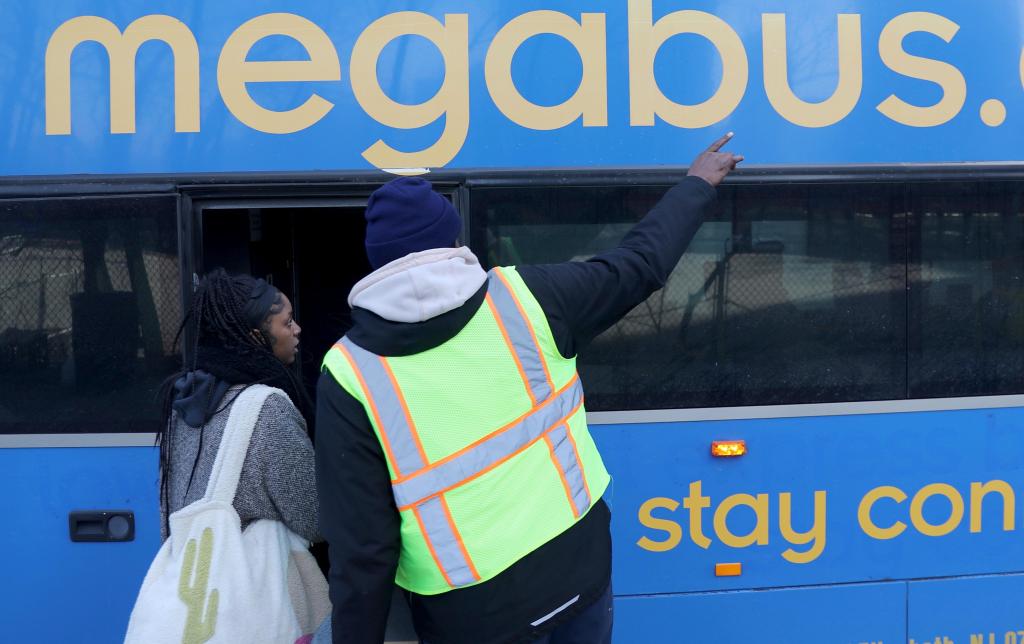 mega bus