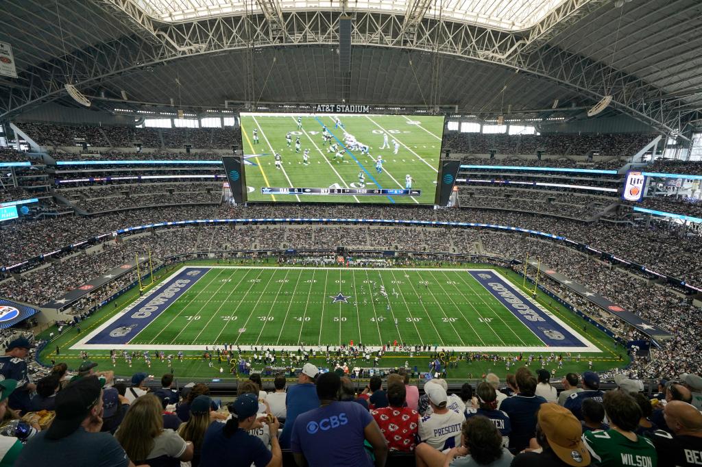 MetLife beats out AT&T Stadium for the right to host the 2026 World Cup final.