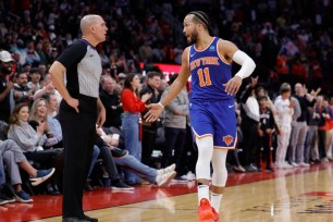 jalen brunson knicks rockets foul call ref conspiracy