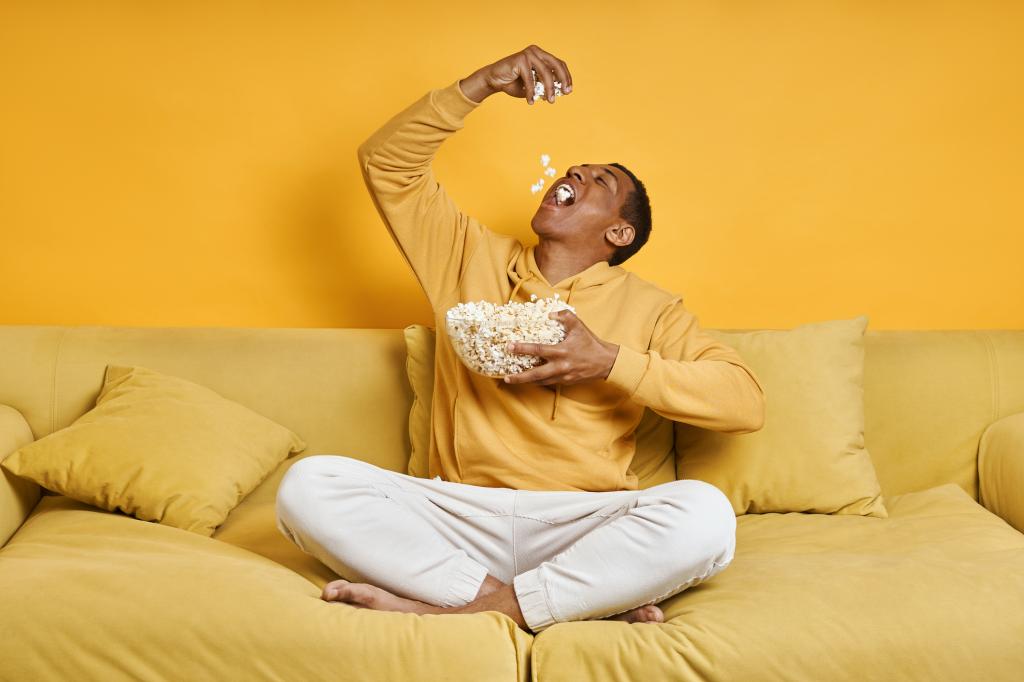 If you are feeling overwhelmed by the non-stop pace of digital media and find yourself struggling to concentrate on a single task or thought, you may have "popcorn brain."