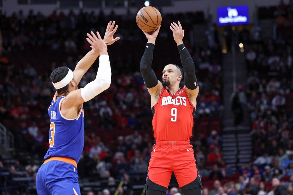 Dillon Books shoots during the Rockets' win over the Knicks on Feb. 12, 2024.