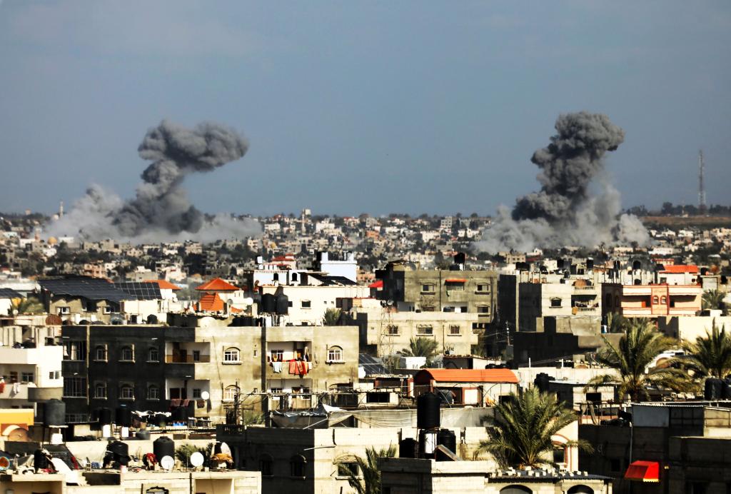 Israel continues its airstrike campaign in Khan Younis, southern Gaza's largest city.