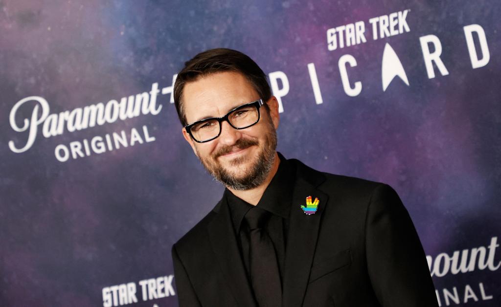 Wil Wheaton smiling. 