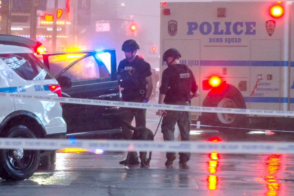 NYPD and the Bomb Squad at a suspicious package on 42nd St near 7th Ave in the Times Sqaure neighborhood of Manhattan.