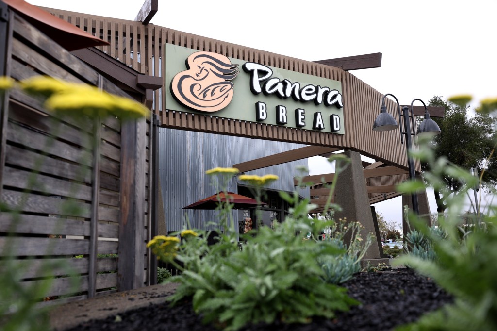 Flynn, who owns and operates 24 Panera Bread locations in California, will hike the minimum wage from $16 to $20 an hour.