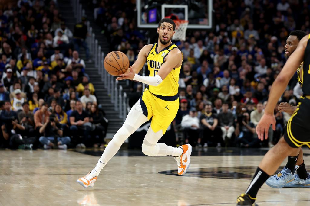 Tyrese Haliburton #0 of the Indiana Pacers dribbles the ball against the Golden State Warriors in the second half at Chase Center on March 22, 2024 in San Francisco, California.