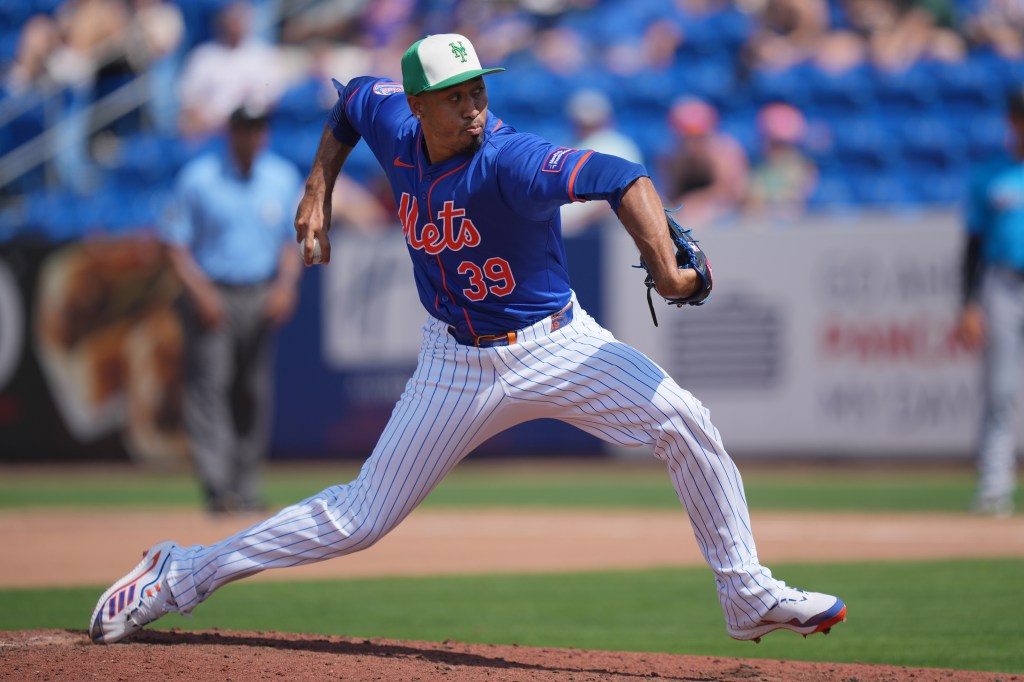 Mets relief pitcher Edwin Diaz pitches in the seventh inning against the Miami Marlins at Clover Park. 
