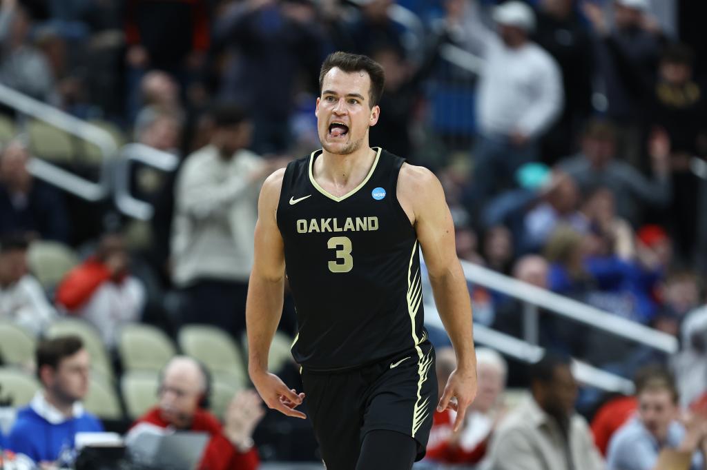 Jack Gohlke reacts during Oakland's win over Kentucky on March 21. 2024.