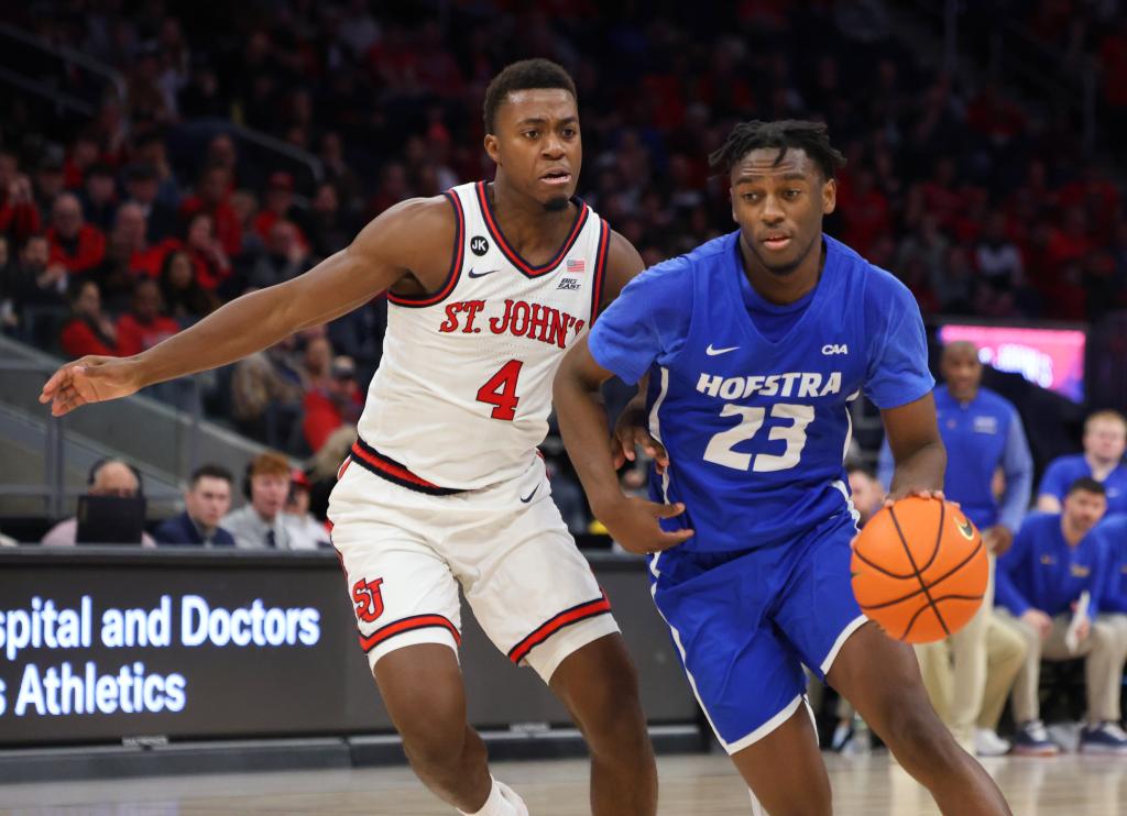 Tyler Thomas has been leading Hofstra as a transfer, showing the value of the transfer portal for lower-level programs.