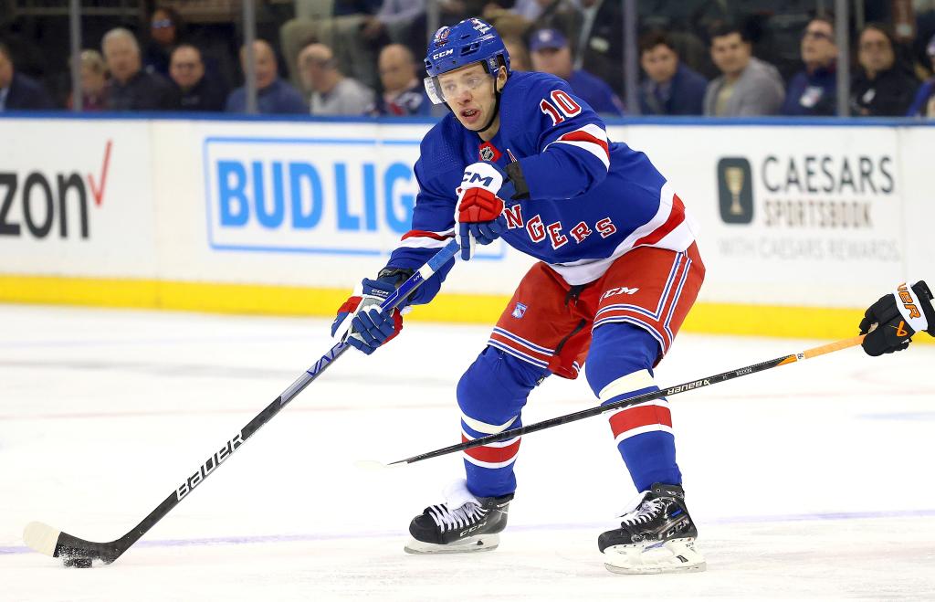 Artemi Panarin skates with the puck during the Rangers' win.
