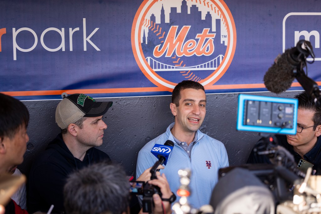 David Stearns talks with the media earlier in Mets' spring training.