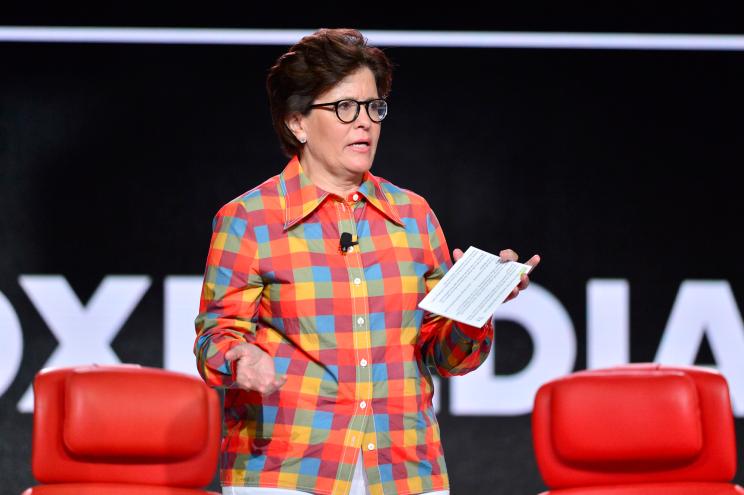 Tech journalist Kara Swisher takes reader behind the scenes of the rise of digital culture.