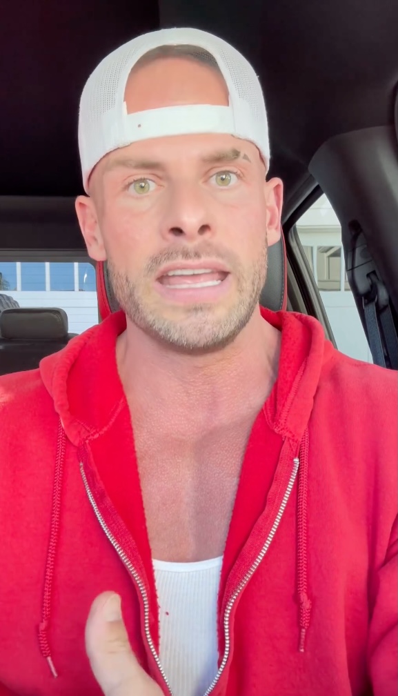 Joey Swoll was livid about the video, calling out the person who recorded the footage in an instagram video.