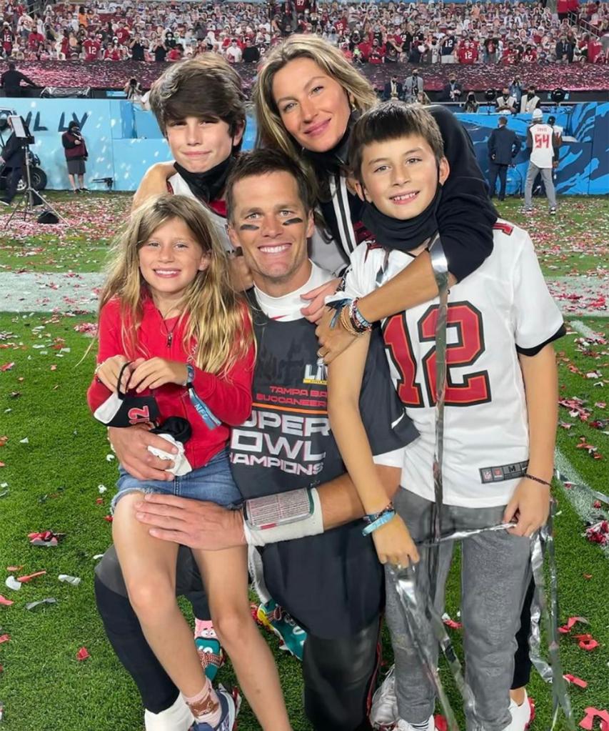 Tom Brady and Gisele Bündchen with their kids. 