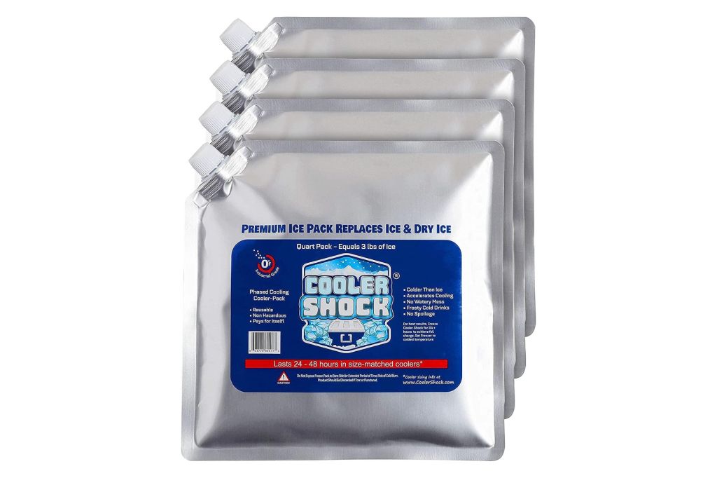 A four pack of ice packs.