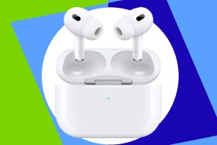 A pair of apple air buds.