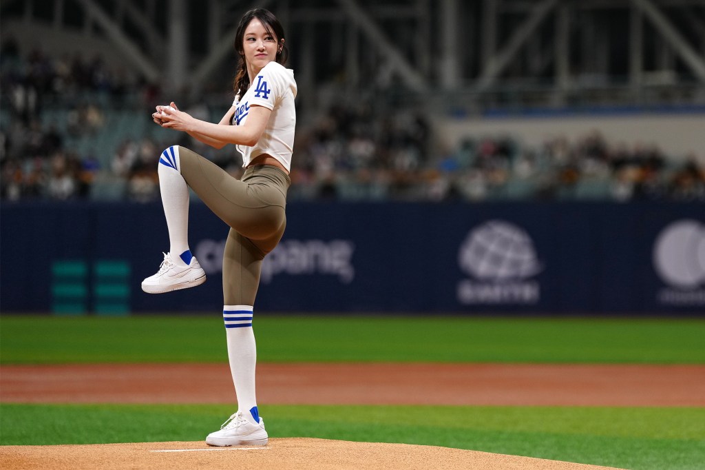 Jeon Jong-Seo throws out the ceremonial first pitch prior to the 2024 Seoul Series game between the Los Angeles Dodgers and the Kiwoom Heroes on March 17, 2024.