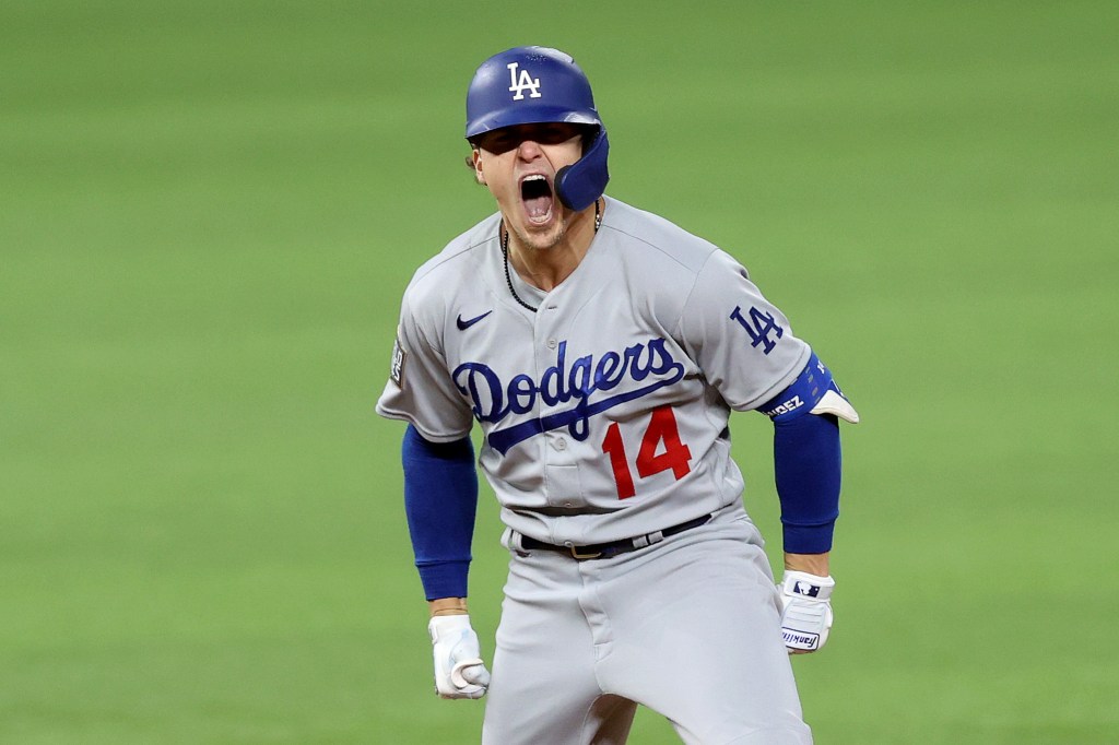 Enrique Hernandez implied that MLB teams are colluding against free agents. 