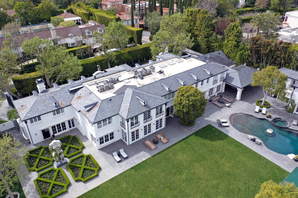 An aerial photo of Diddy's Holmby Hills, Calif. estate with swimming pool in the foreground.