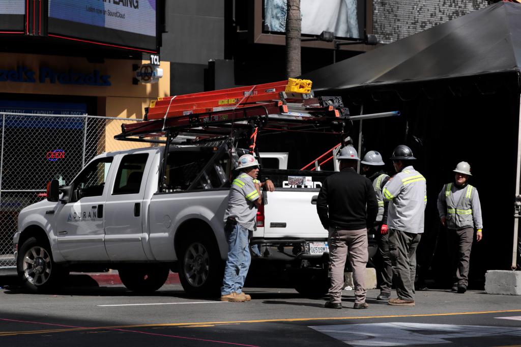 Workmen at the Dolby Theater.