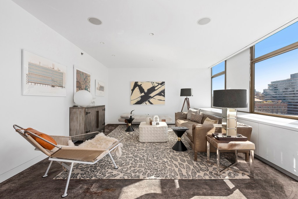 A stylish sitting room, with lots of light.