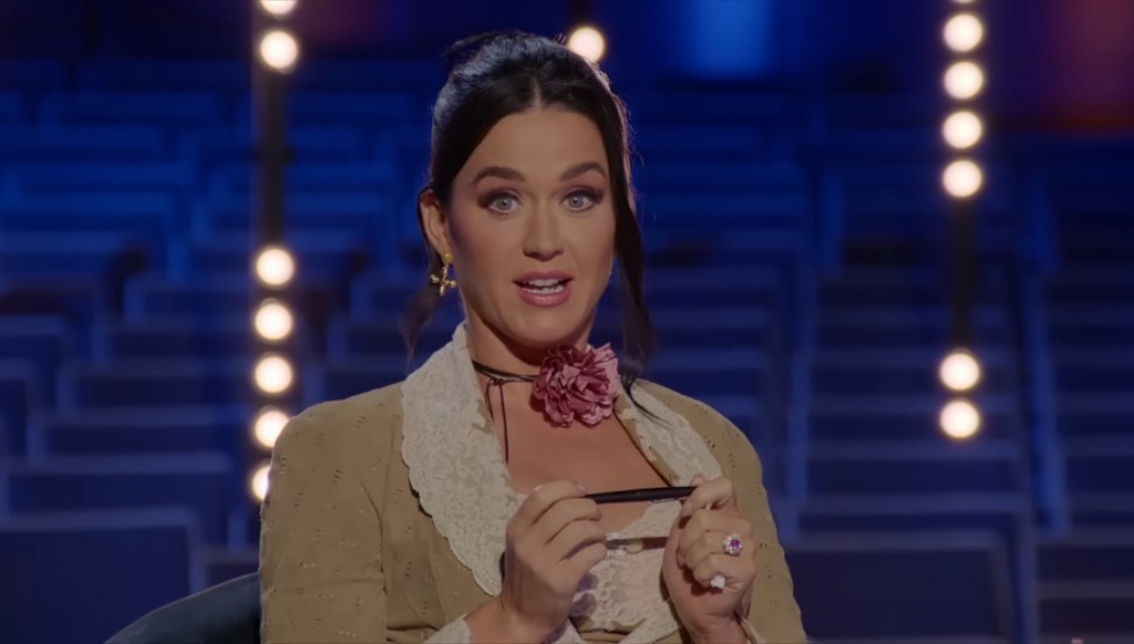 Katy Perry seemed to cringe in horror on Sunday after one "American Idol" contestant took a massive gamble and sang the pop star's 2008 hit "I Kissed A Girl." 