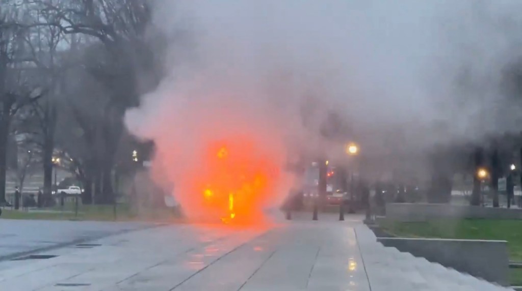 One person was seriously injured in a terrifying blaze near the Lincoln Memorial in Washington D.C. Thursday morning, officials said.