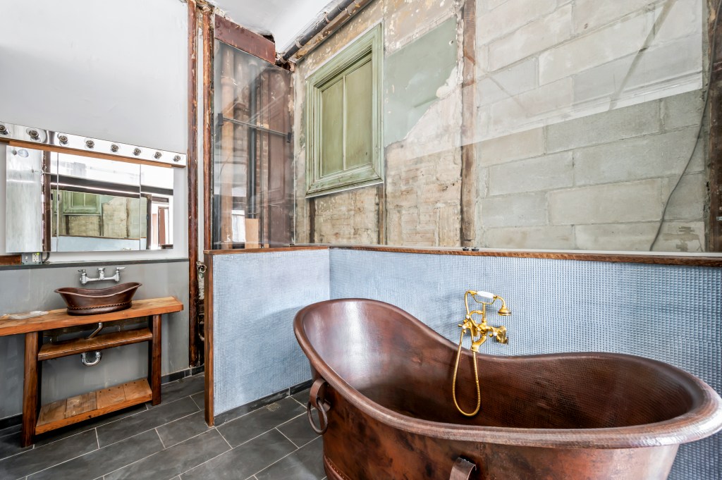 A copper tub steals the show. 