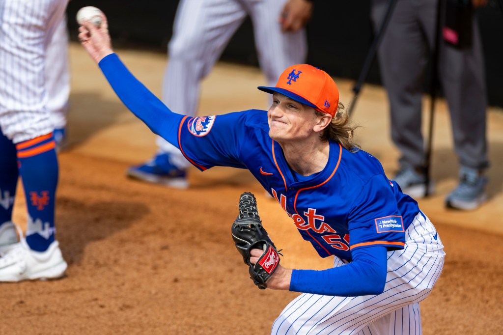 Mets relief pitcher Phil Bickford throws in the bullpen at Spring Training, Saturday, Feb. 17.