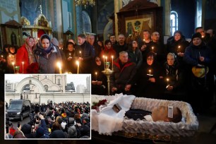 navalny funeral scenes