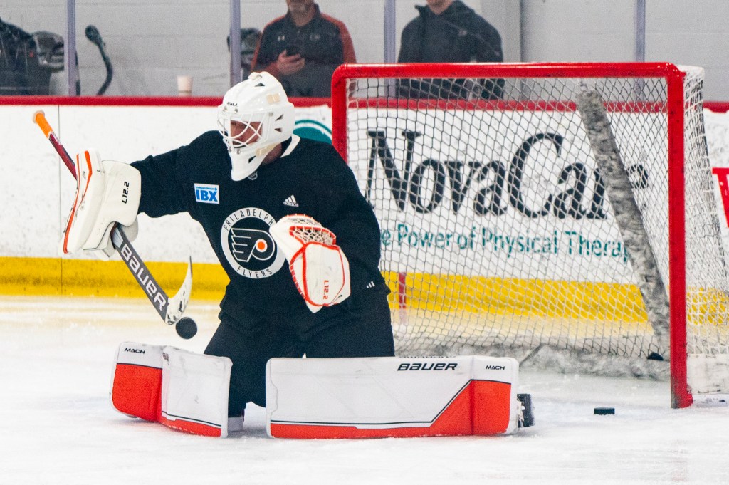 Flyers' Ivan Fedotov takes to the ice for some NHL hockey practice following his introductory press conference