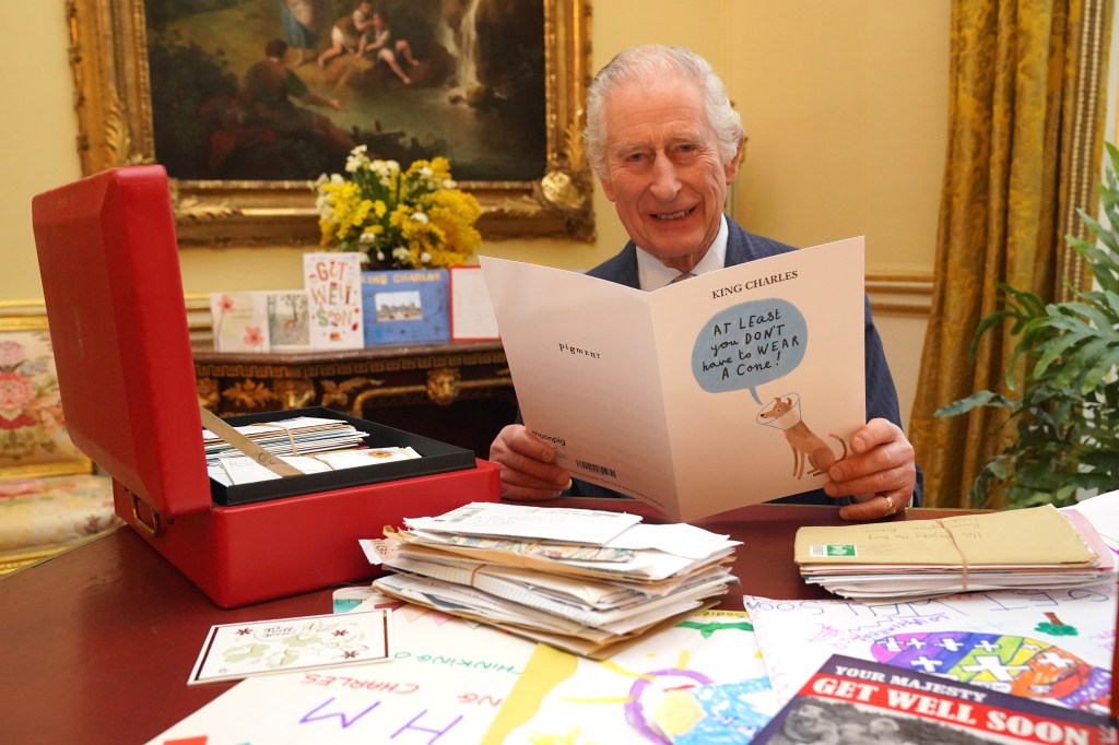 King Charles reading cards following his cancer diagnosis reveal.