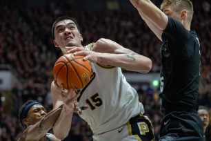 Zach Edey #15 of the Purdue Boilermakers.