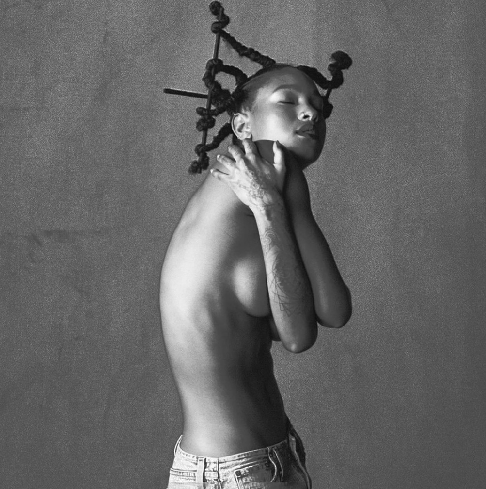 Willow Smith gets naked to promote new single 'Symptom Of Life'