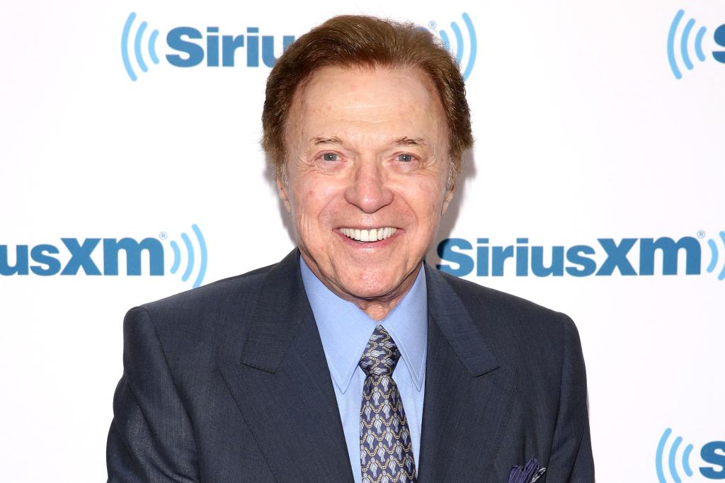 Steve Lawrence visits the SiriusXM studios in Manhattan in 2014.